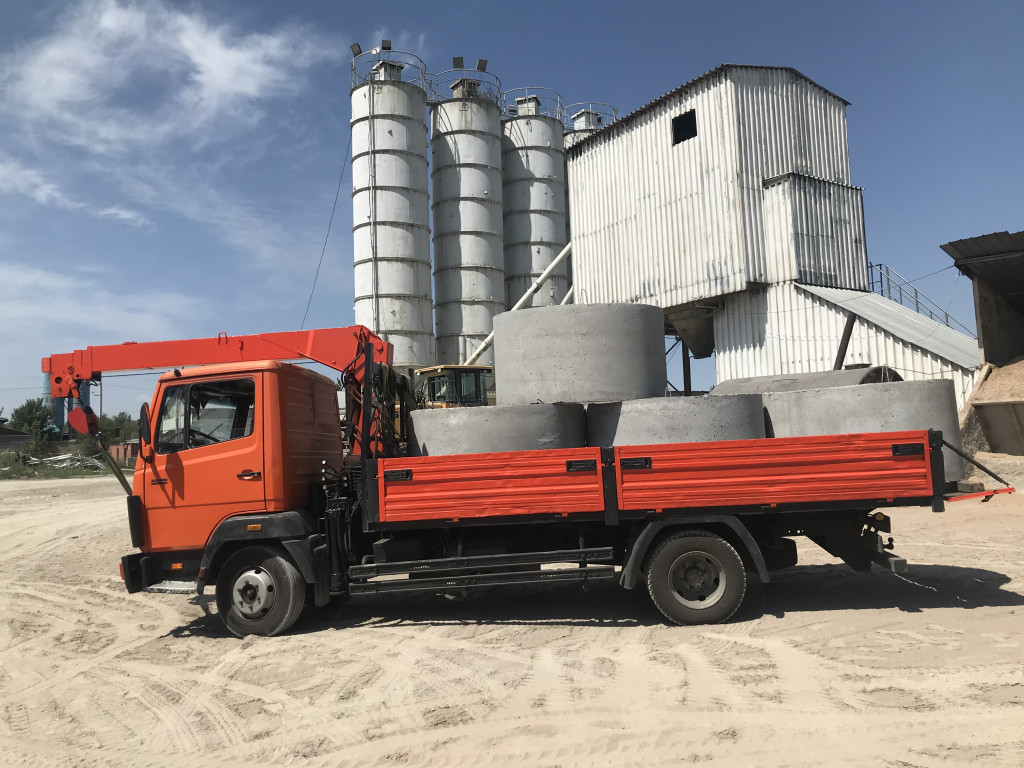 Mercedes-Benz 814